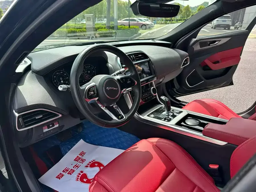 Jaguar XEL