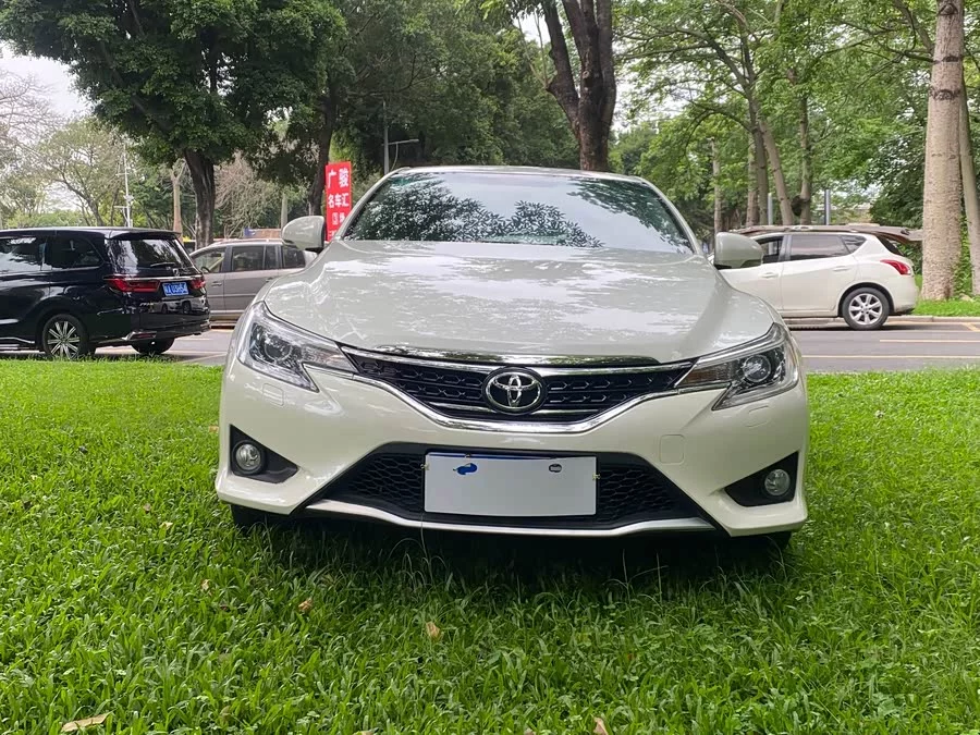 Toyota Reiz