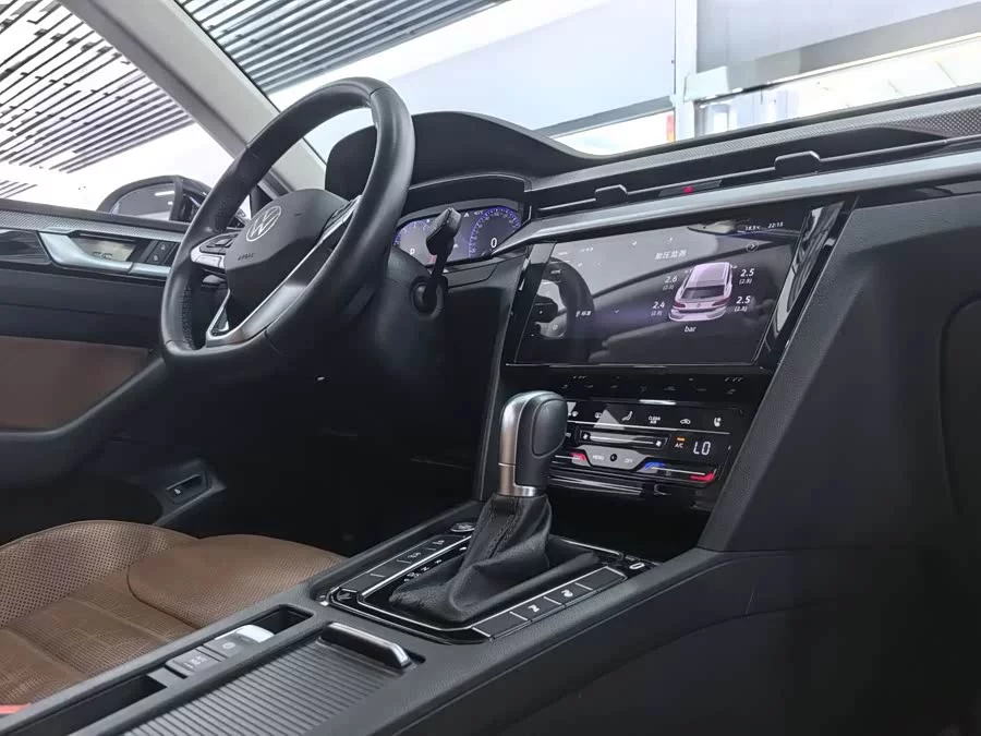 Volkswagen FAW- CC