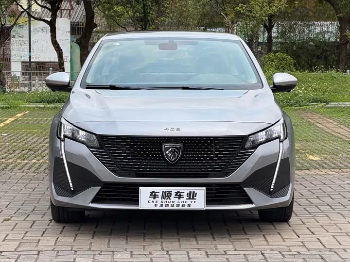 Peugeot 408