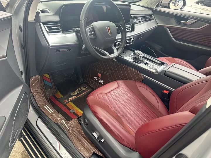 Hongqi HS5
