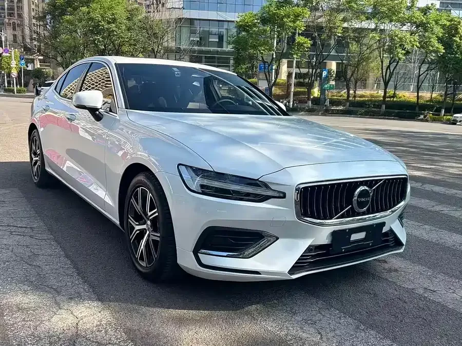Volvo S60