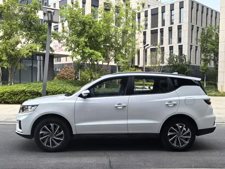 Geely Vision X6