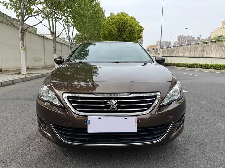 Peugeot 408
