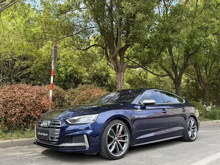Audi S5