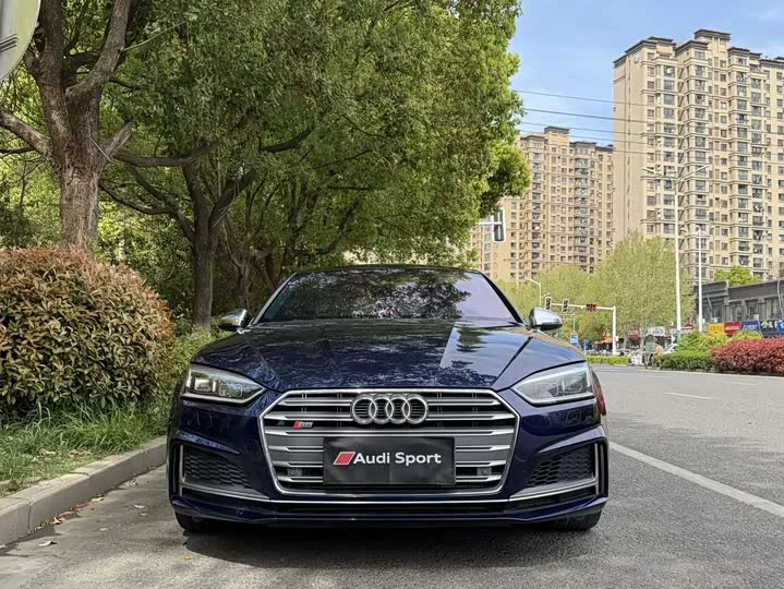 Audi S5
