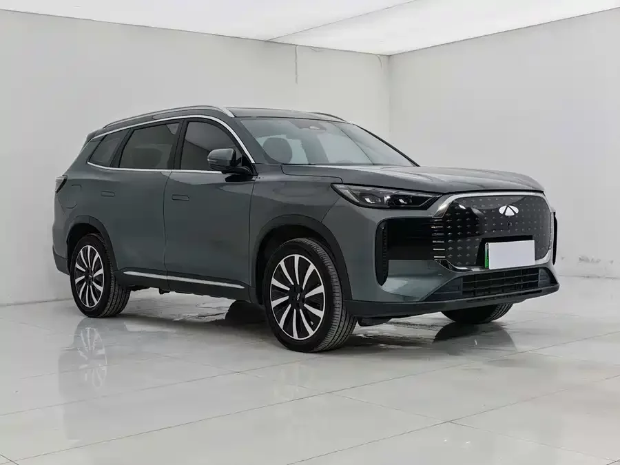 Chery Fengyun T8
