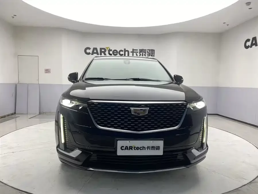 Cadillac XT6