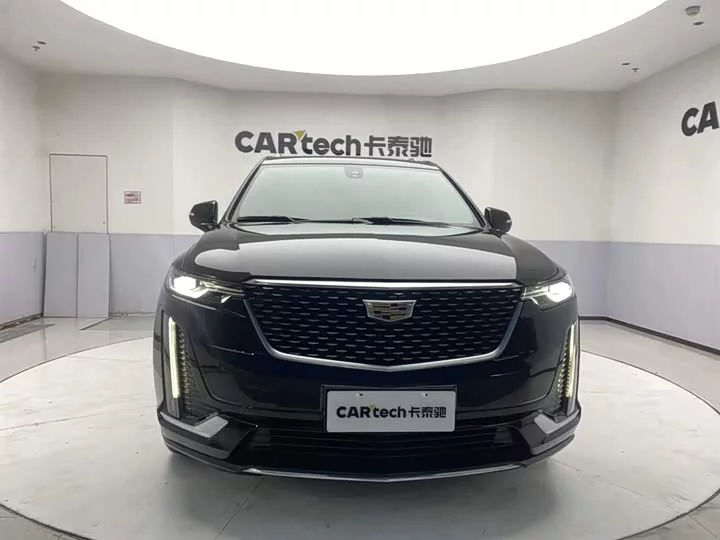 Cadillac XT6