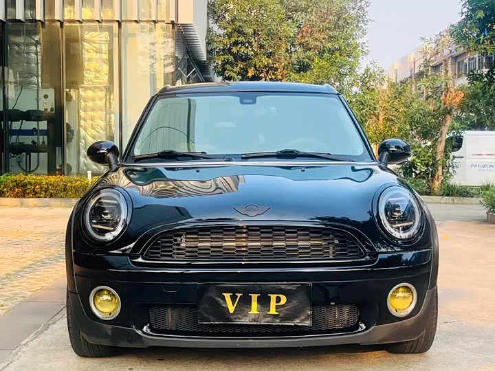 MINI CLUBMAN