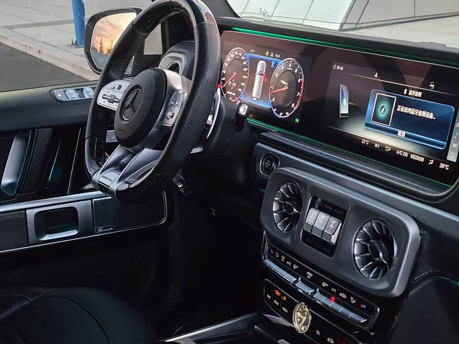 Mercedes Benz G-rated