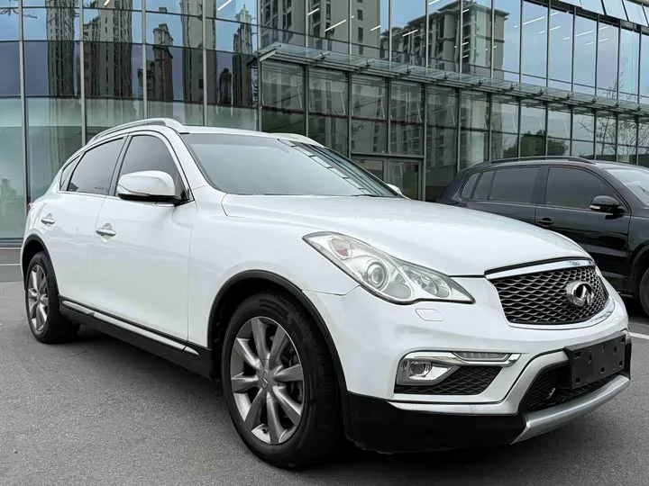 Infiniti QX50