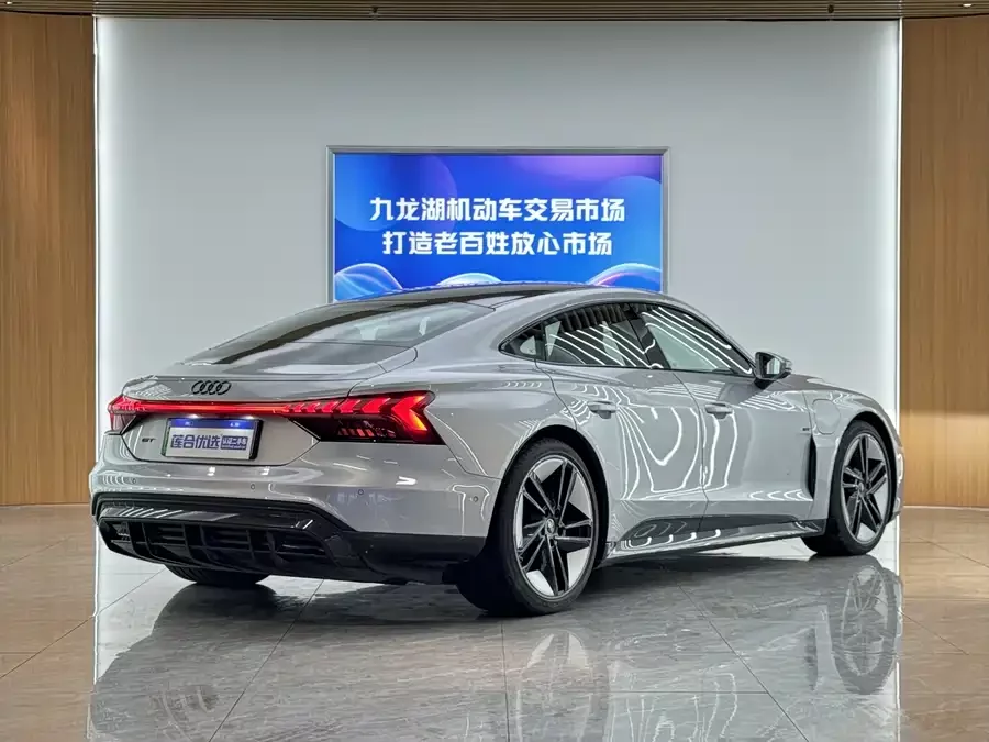 Audi e-tron GT