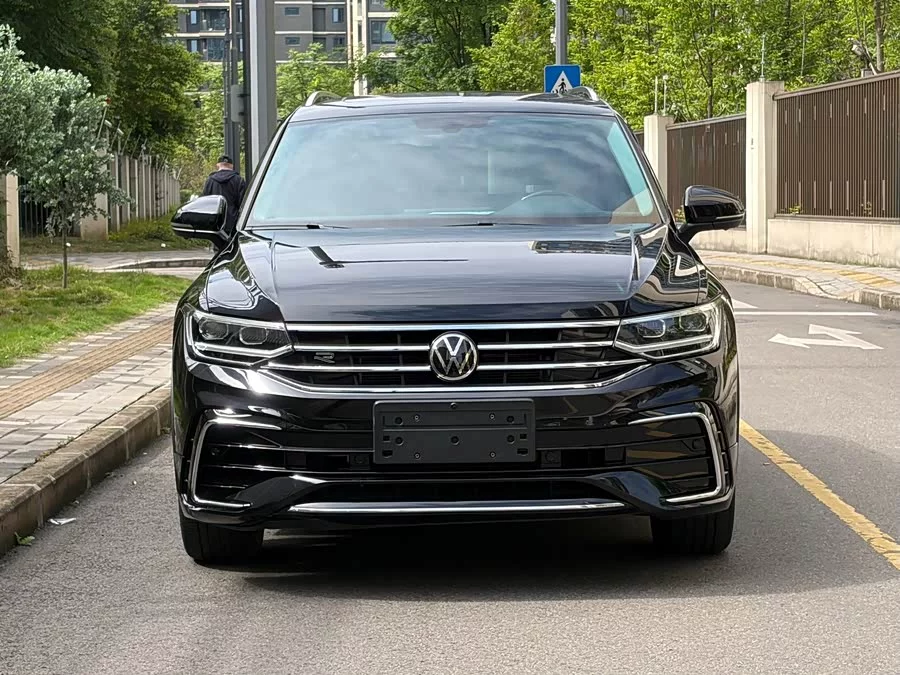 Volkswagen Tiguan L