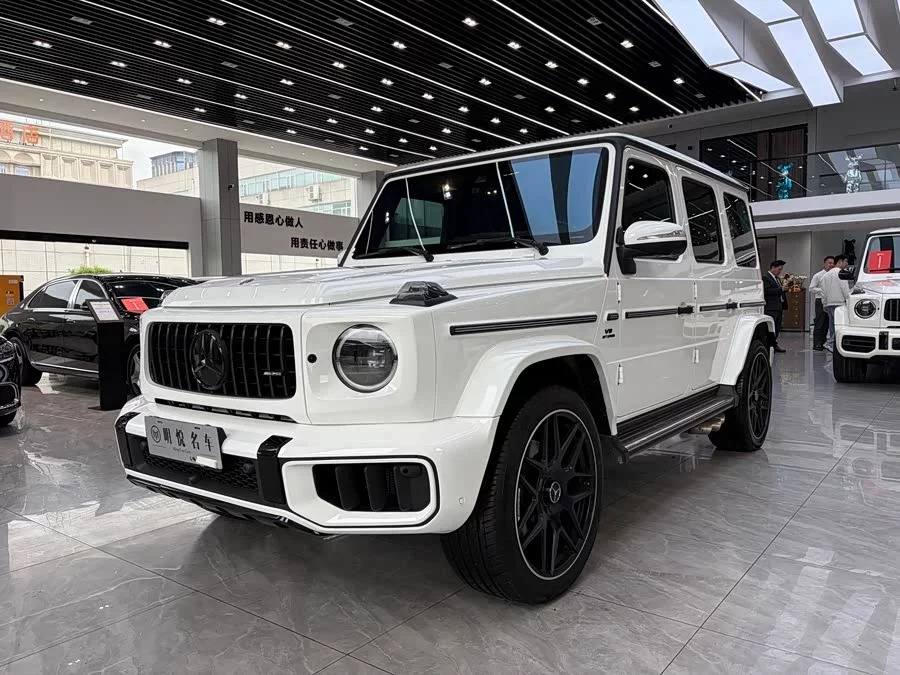 Mercedes Benz G-rated