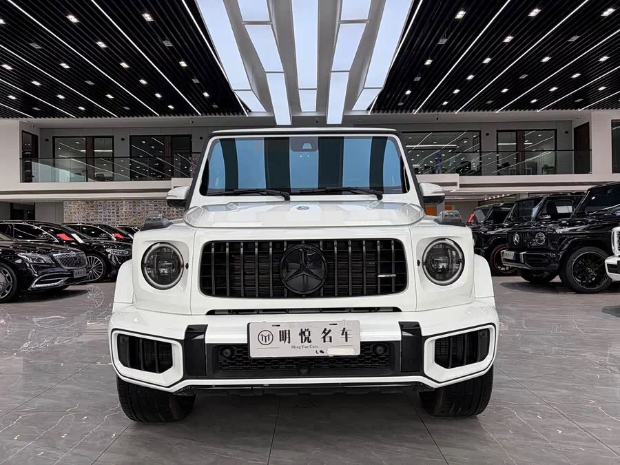 Mercedes Benz G-rated