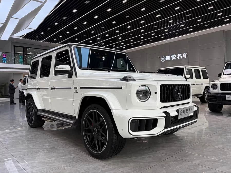 Mercedes Benz G-rated