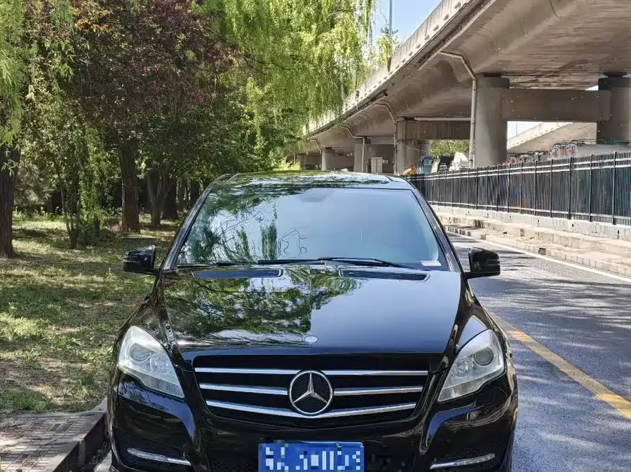 Mercedes Benz R-rated