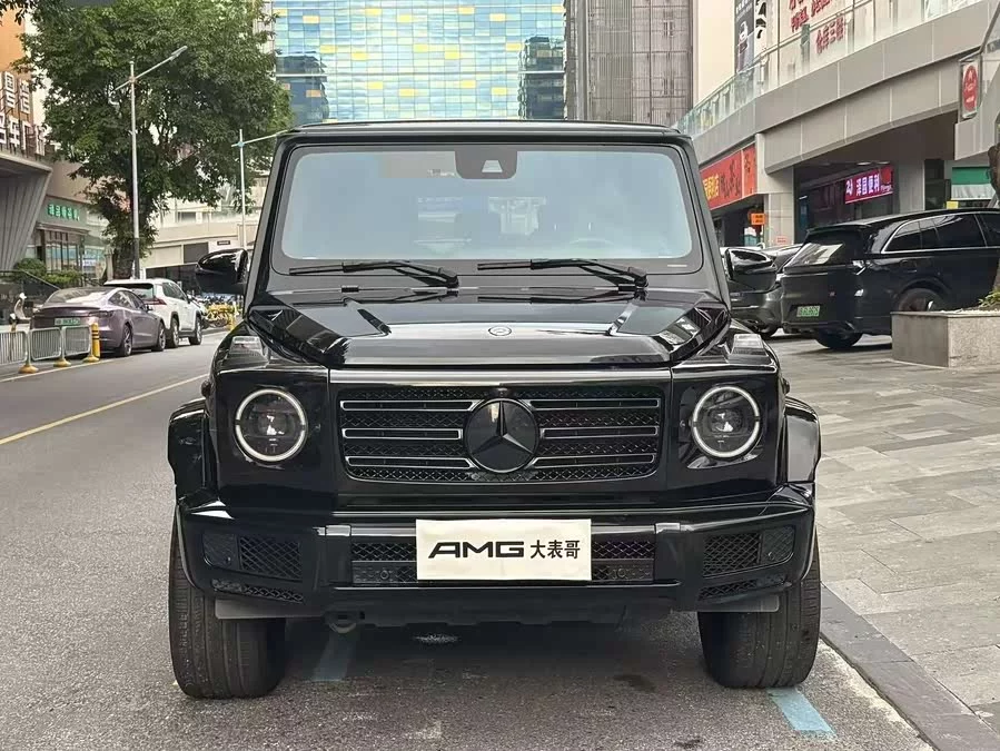 Mercedes Benz G-rated
