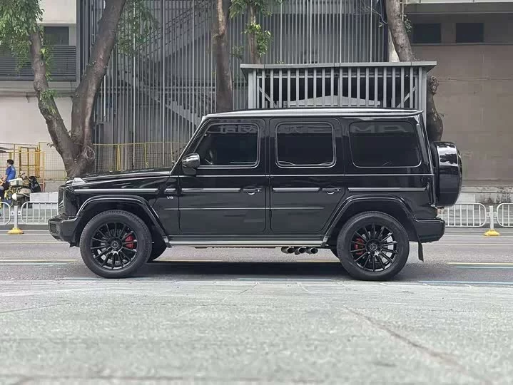 Mercedes-Benz G-rated