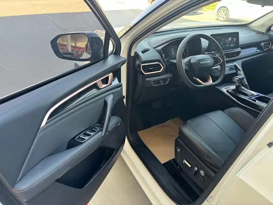 Baojun RS-5