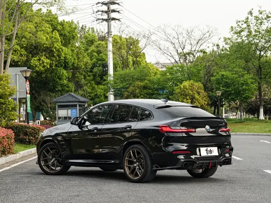 BMW X4 M