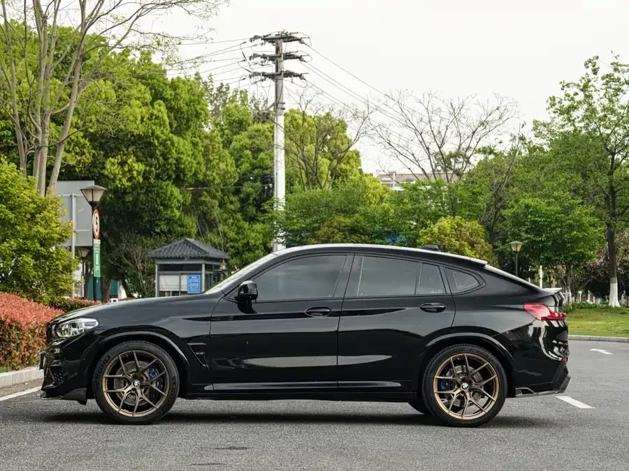 BMW X4 M