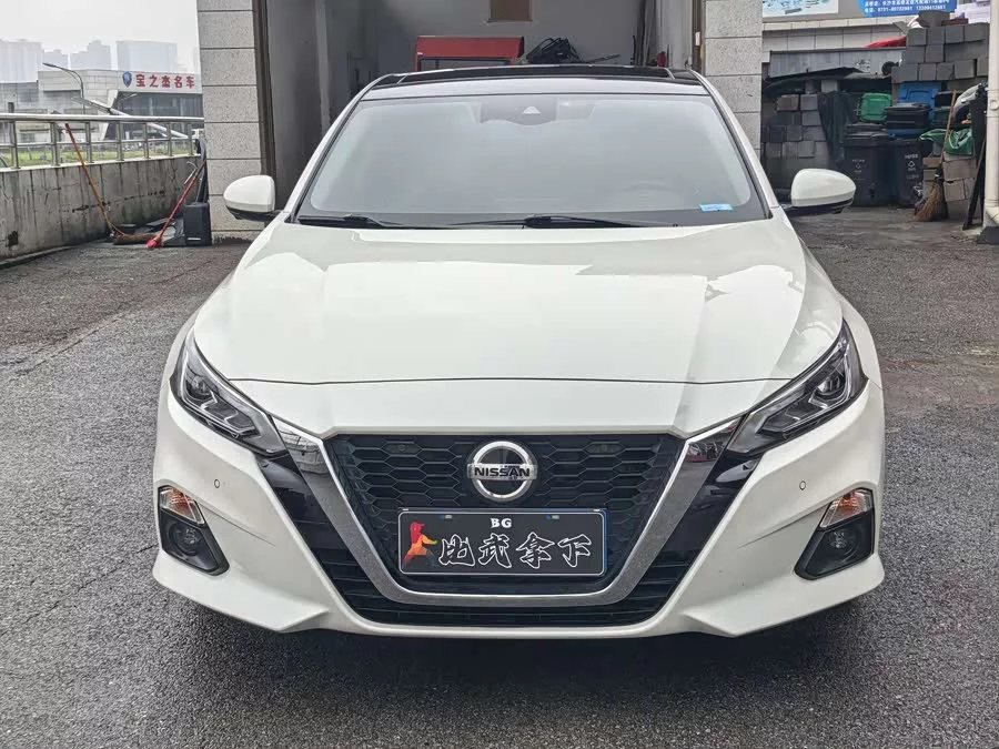 Nissan Teana