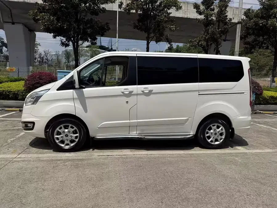 Ford Tourneo