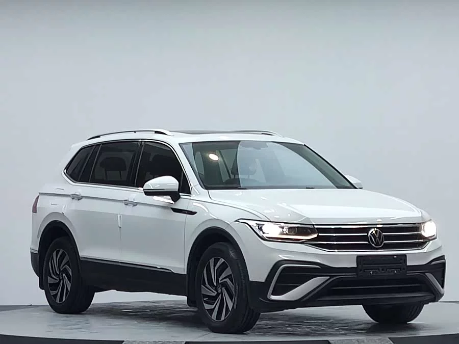 Volkswagen Tiguan L