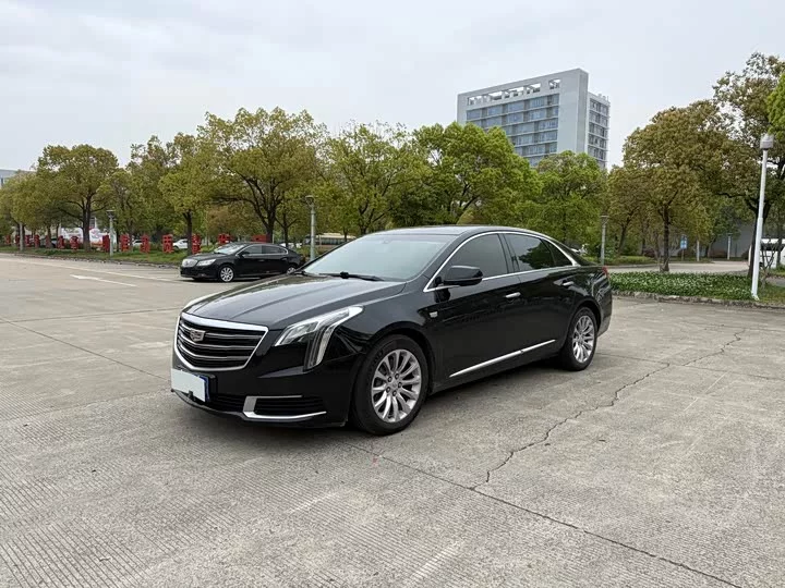 Cadillac XTS