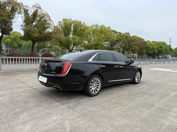 Cadillac XTS
