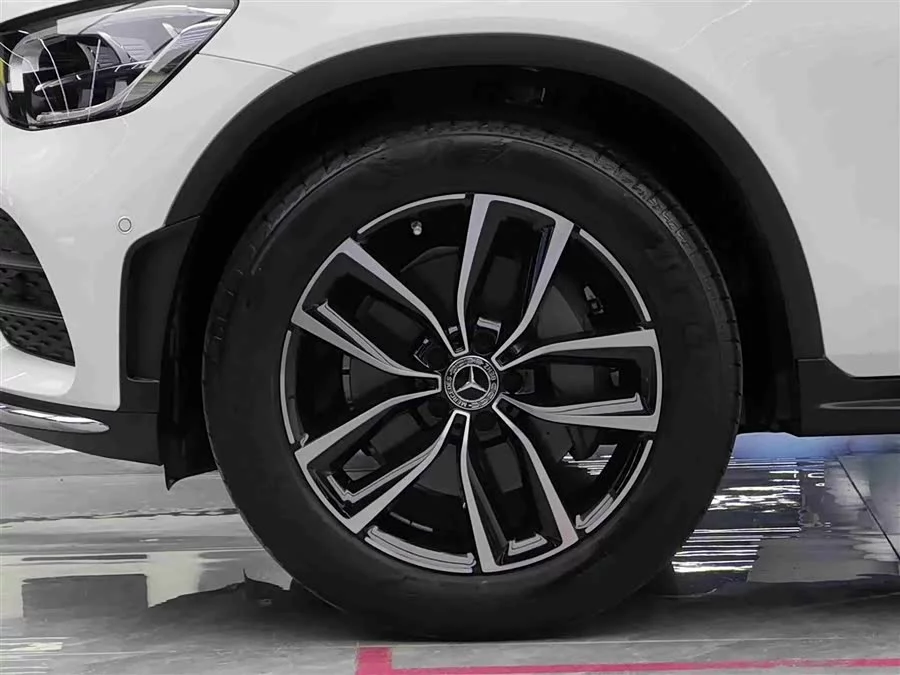 Mercedes Benz GLC