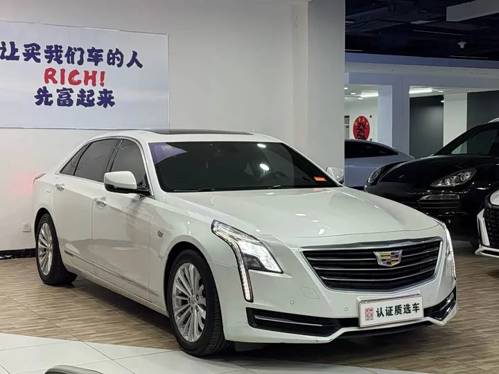Cadillac CT6 PLUG-IN