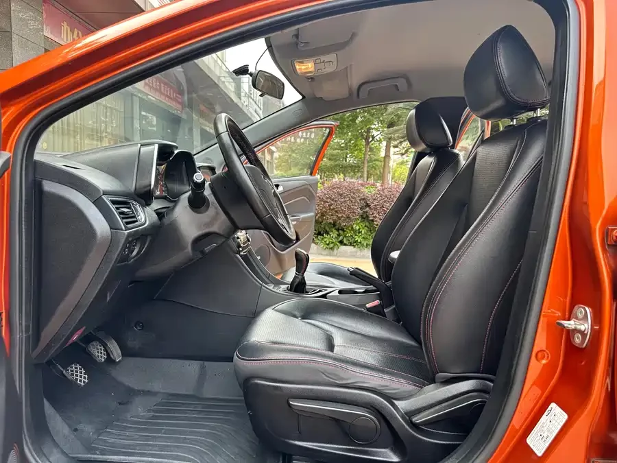 Chery Arrizo 5