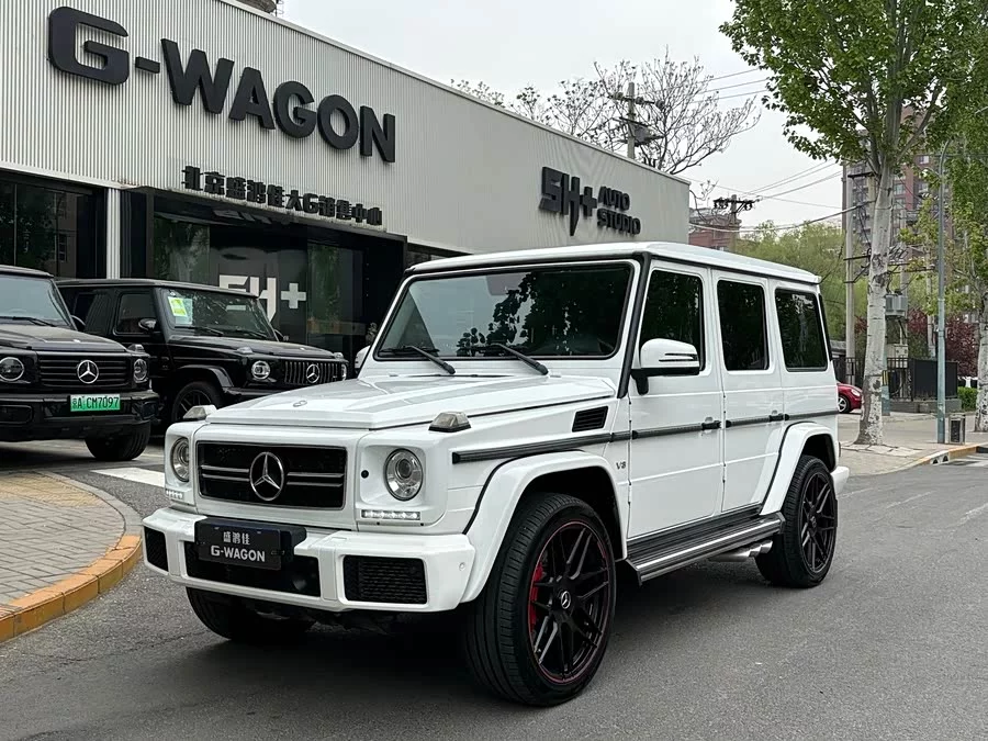 Mercedes Benz G-rated