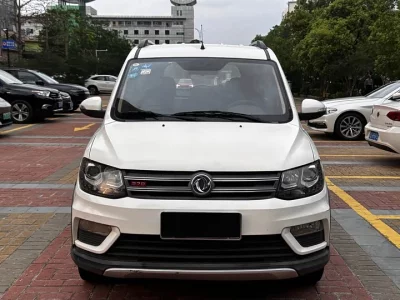 Dongfeng Fengon 370