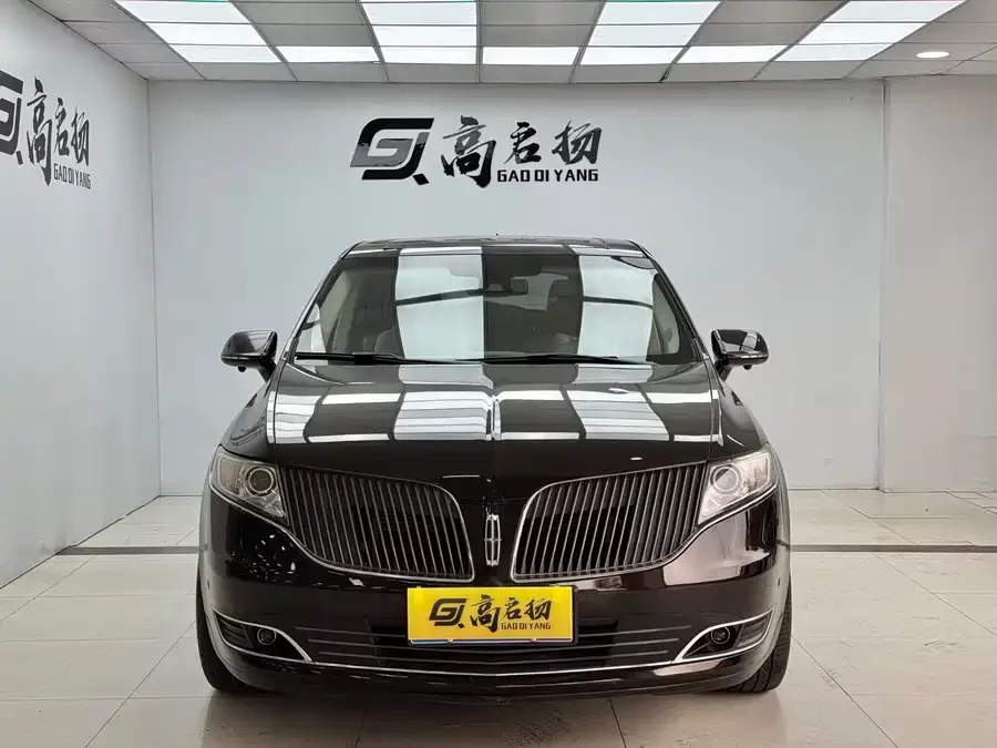 Lincoln MKT