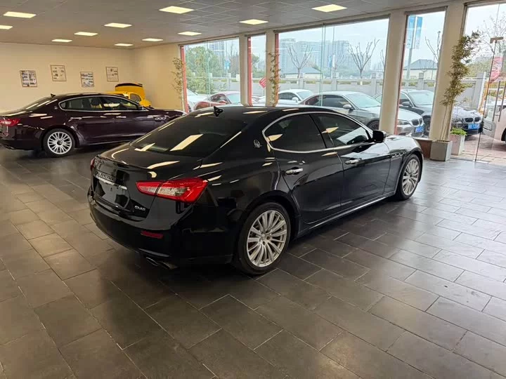 Maserati Ghibli