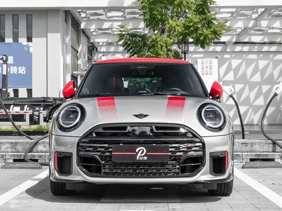 MINI JCW