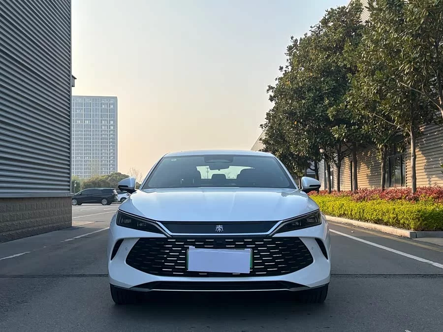 BYD Qin L