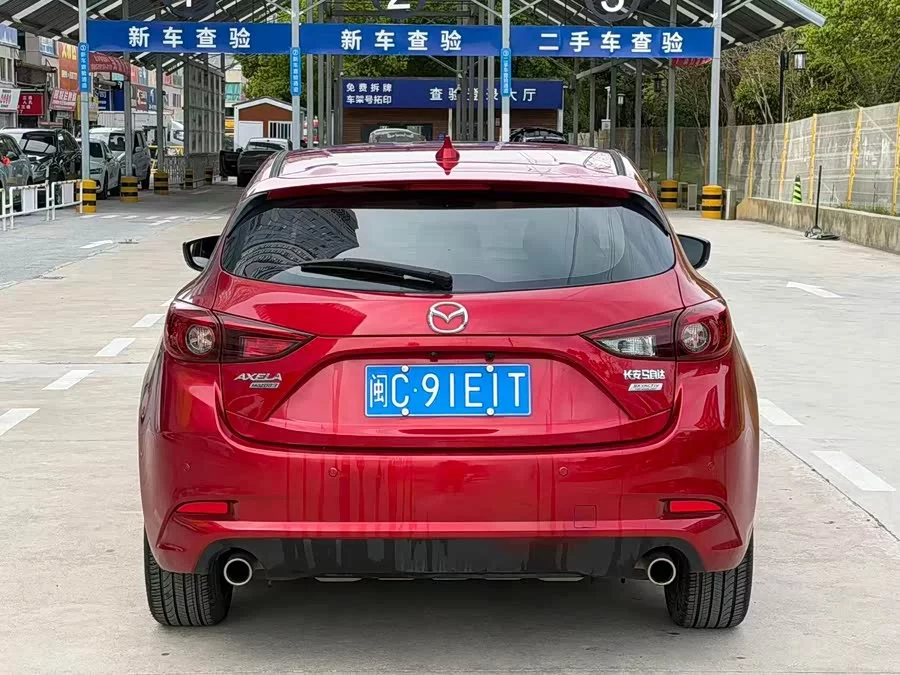Mazda 3