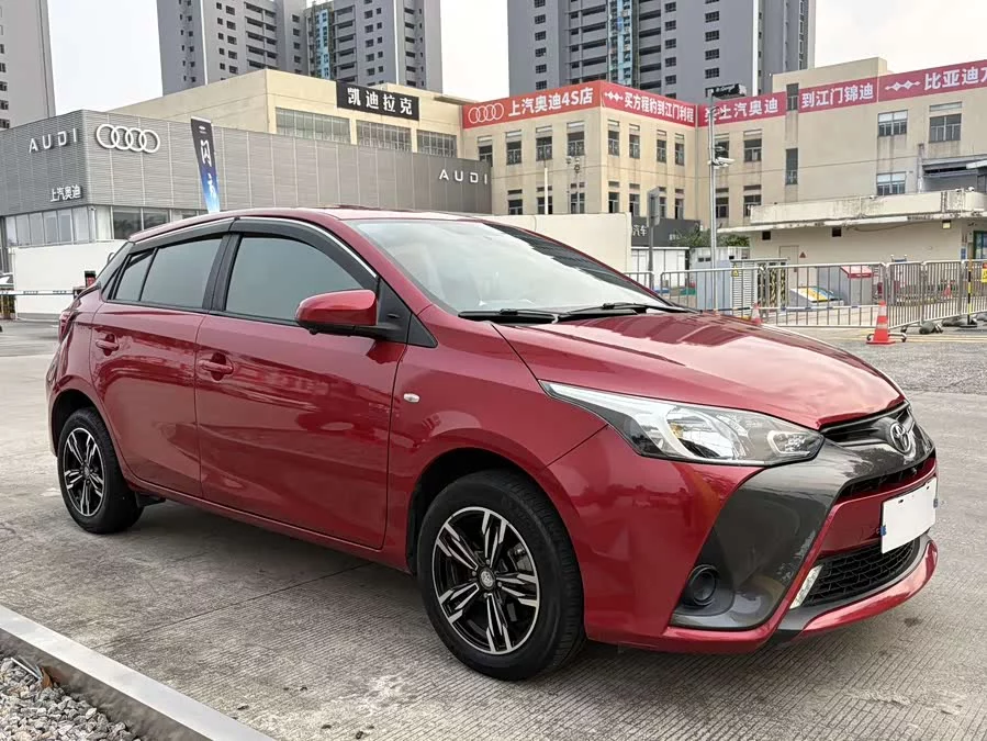 Toyota YARiS L