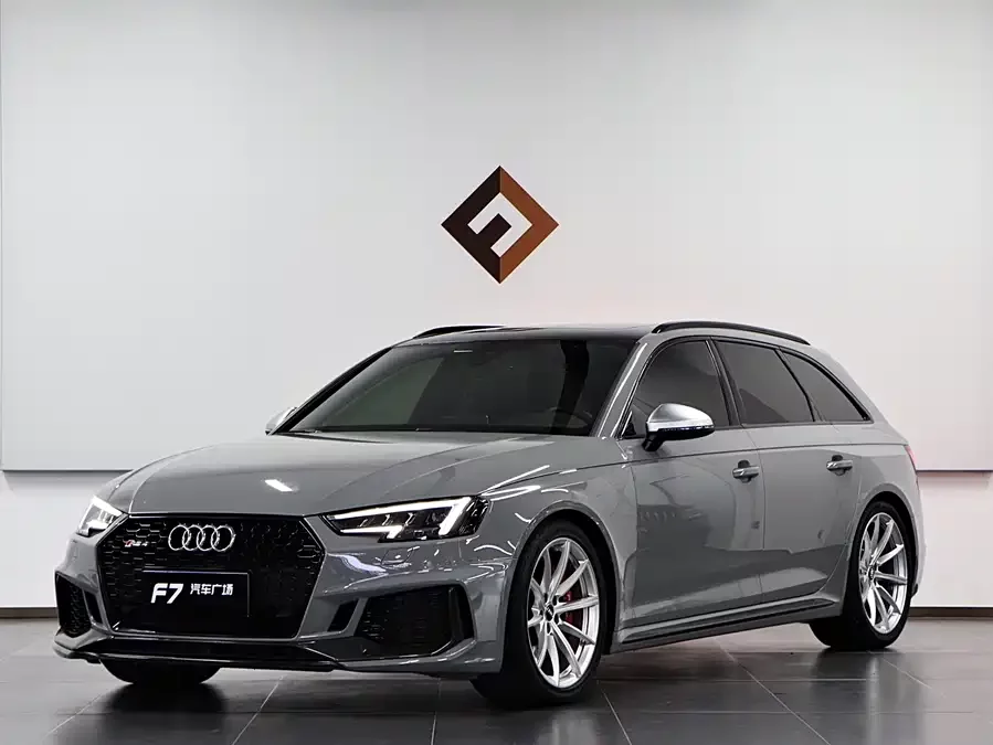 Audi RS 4