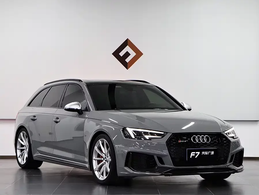 Audi RS 4