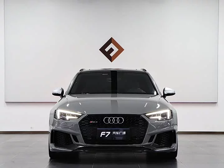 Audi RS 4