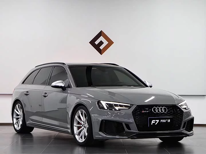 Audi RS 4