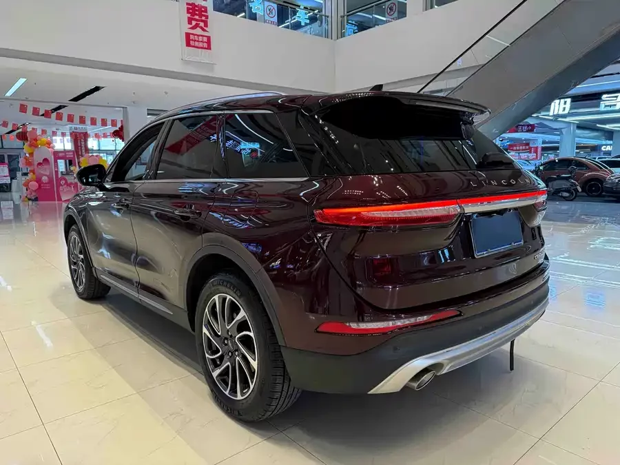 Lincoln Adventurer