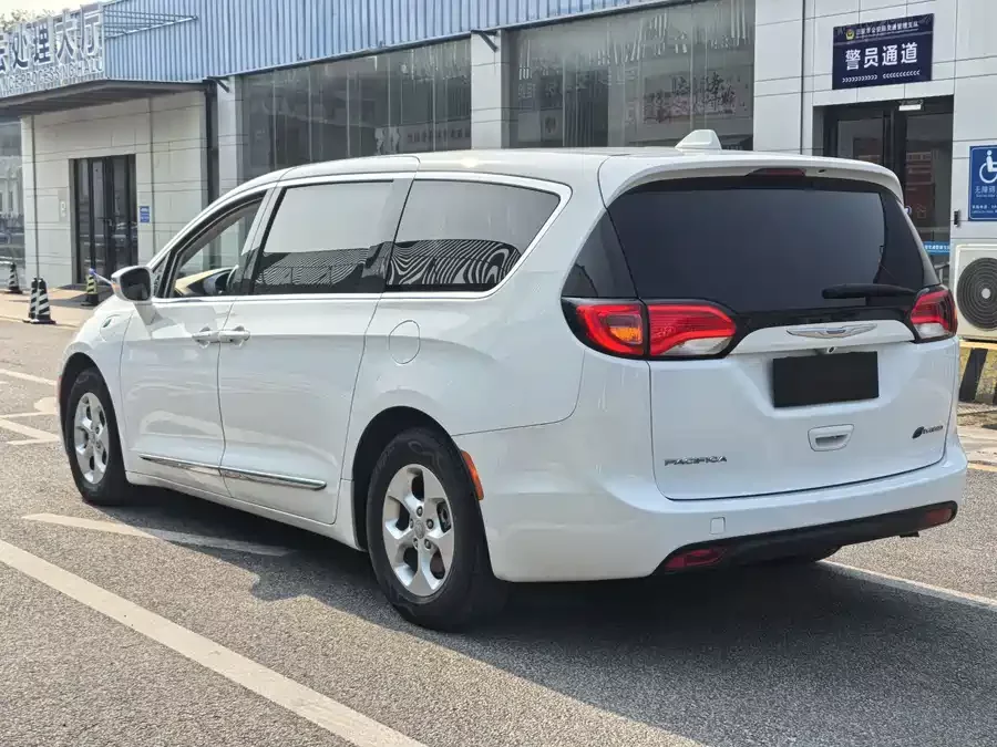 Chrysler Grand Voyager PHEV
