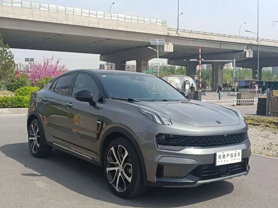 Lynk & Co 05